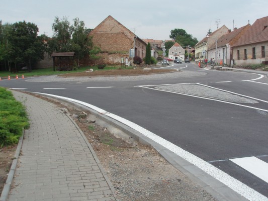 II/422 Čejkovice průtah I. stavba