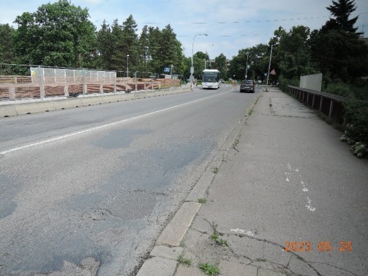 III/37915 Brno, Merhautova, most 37915-2 Studená přes trať