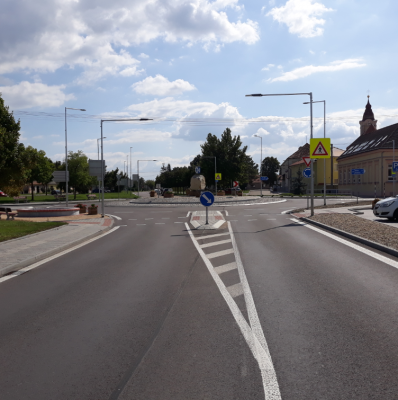 II/408, II/415, III/4157 Hevlín, okružní křižovatka