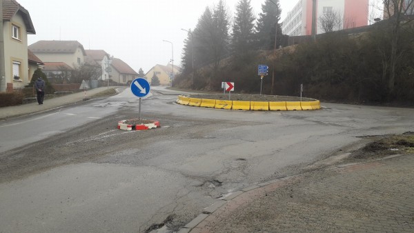 II/373 Jedovnice průtah