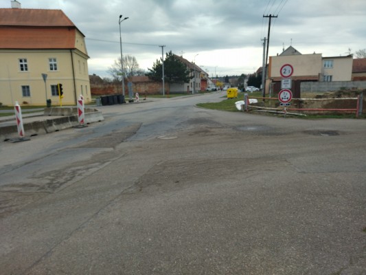 III/0478 Komořany, most 0478-1 přes místní potok