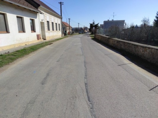 III/40832a Kravsko, průtah