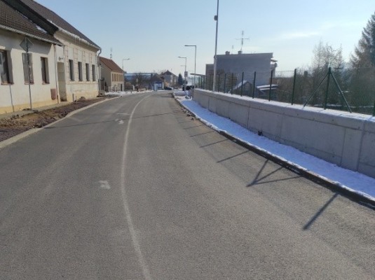 III/40832a Kravsko, průtah