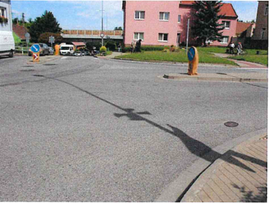 II/425, III/41617 Rajhrad, okružní křižovatka