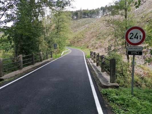 III/3775 Strhaře spojovací