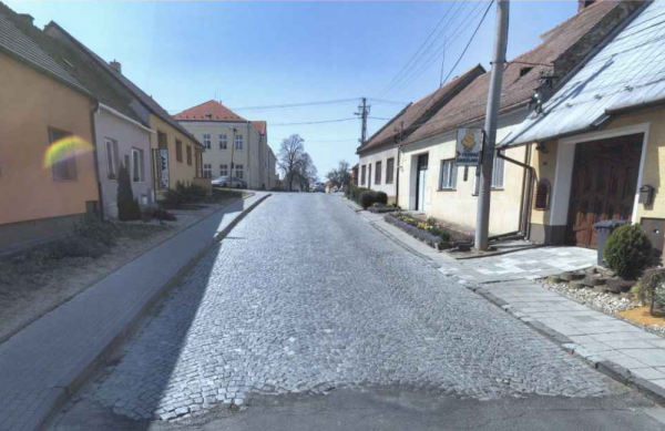 III/05522 Vnorovy před školou