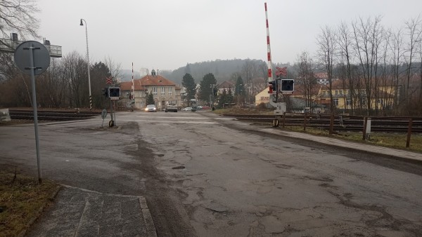 II/395 Zastávka průtah