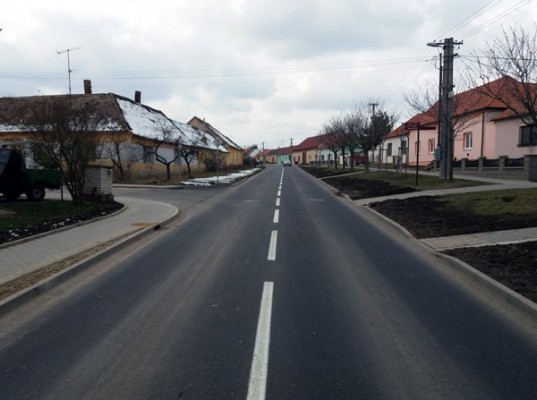 III/41322 Chvalovice průtah