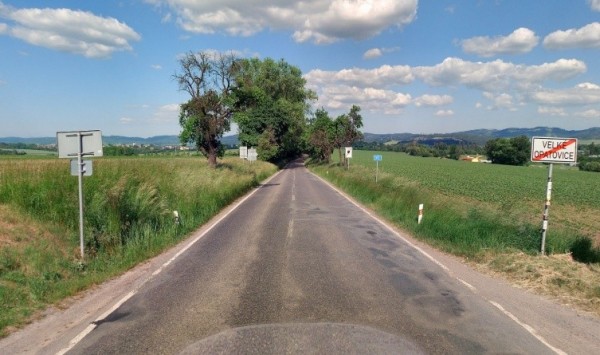 II/372 Hr. kraje PA (Jevíčko) - Velké Opatovice (křiž. III/3742)