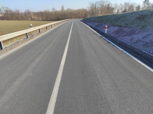 III/3974 kř. II/397 - Břežany