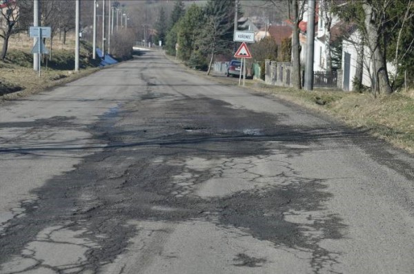 III/3744 Kořenec průtah