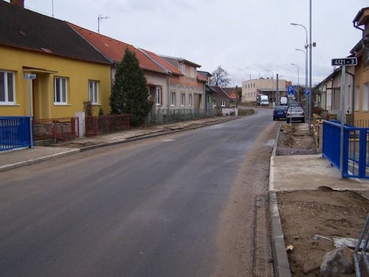 III/4121 Kuchařovice -  průtah a most ev.č.  4121-3