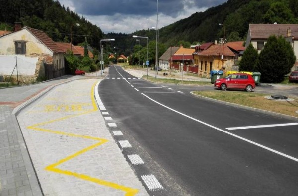 II/379 Lažánky průtah