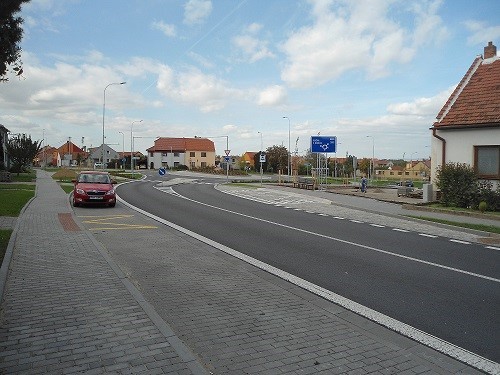 II/380 Moutnice průtah