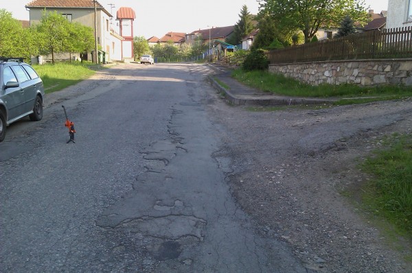 III/38715 Ochoz u Tišnova průtah