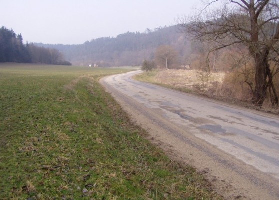 III/39810 Podhradí - Uherčice