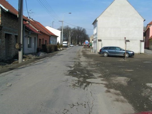 III/0502 Rousínov – průtah (ul. Skálova)